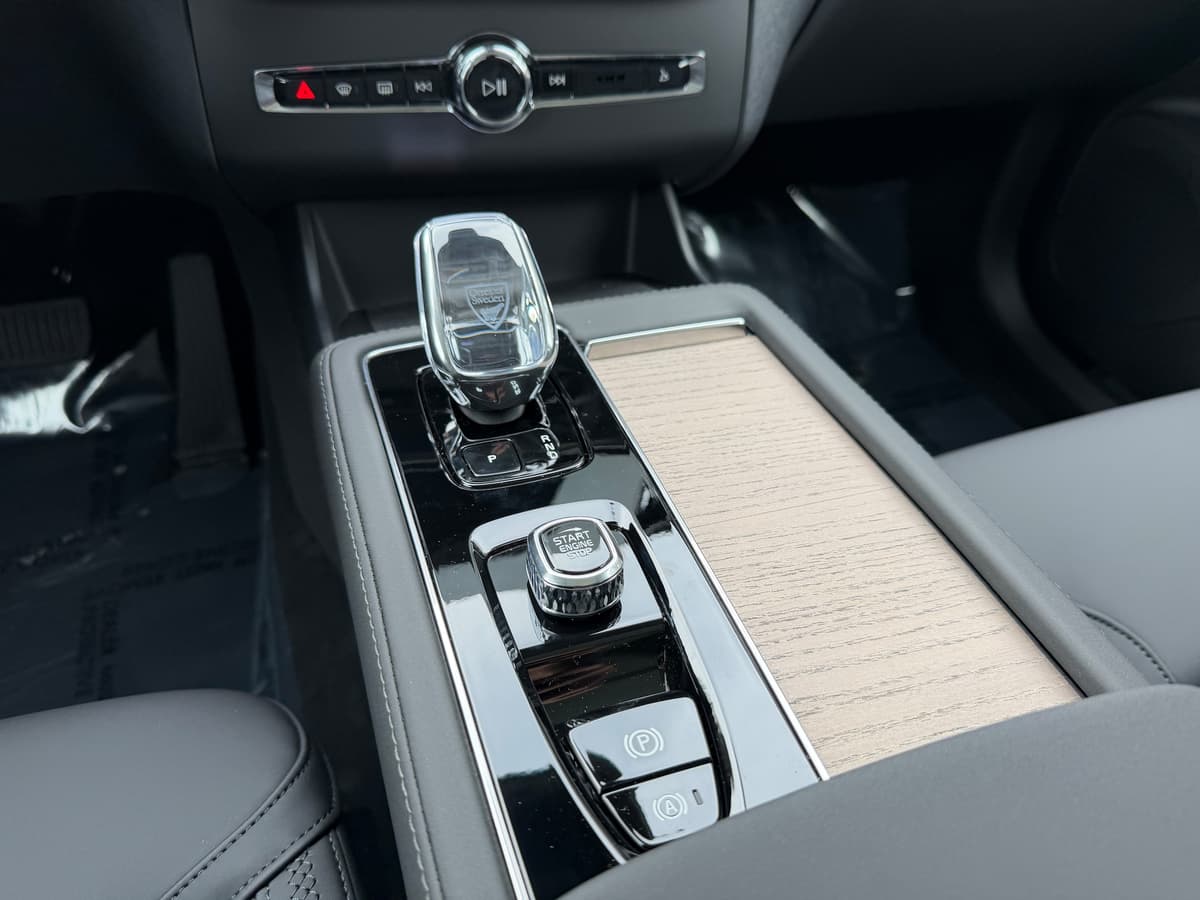 2026 Volvo XC90 - Image 14