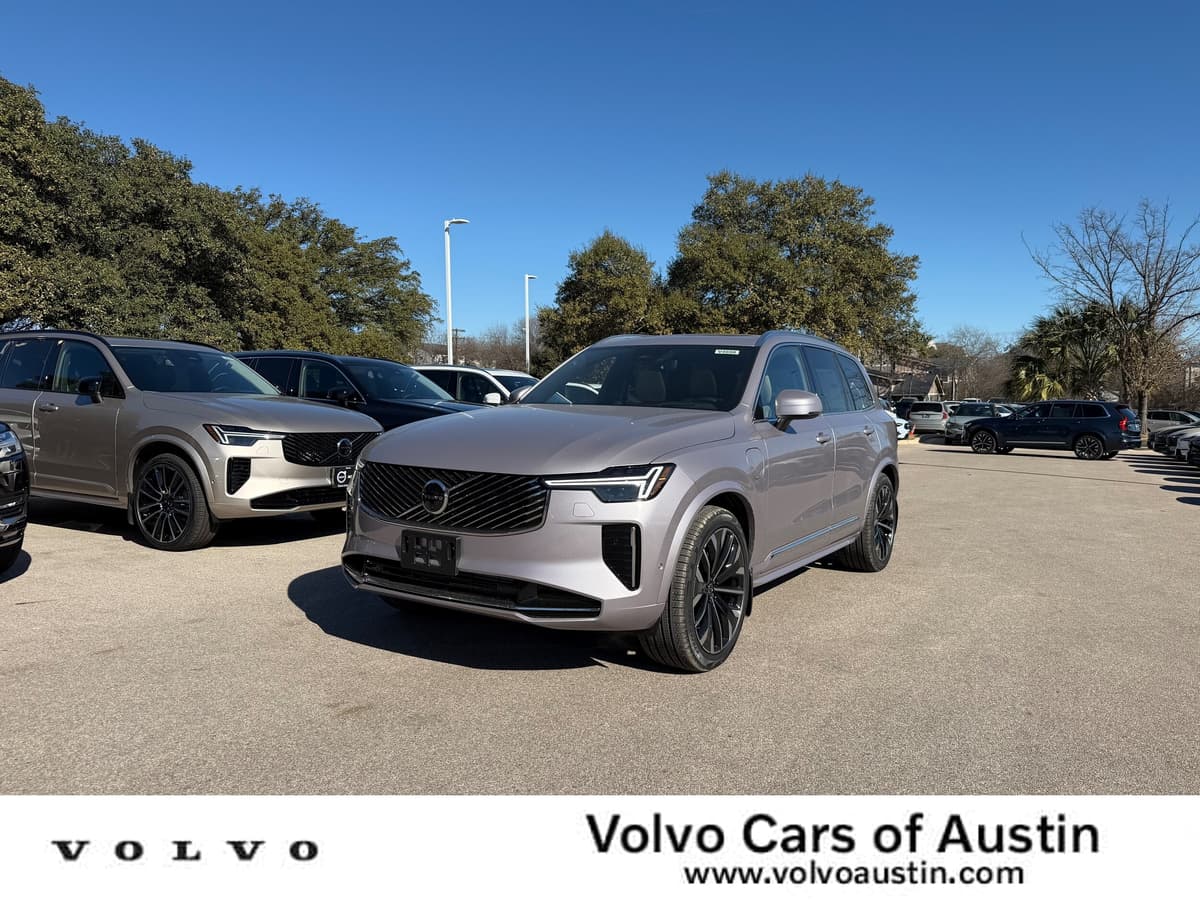 2026 Volvo XC90 plug-in hybrid - Image 1