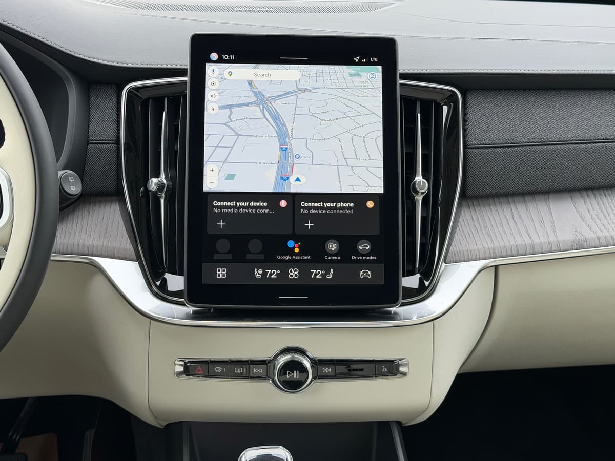 2026 Volvo XC90 - Image 13