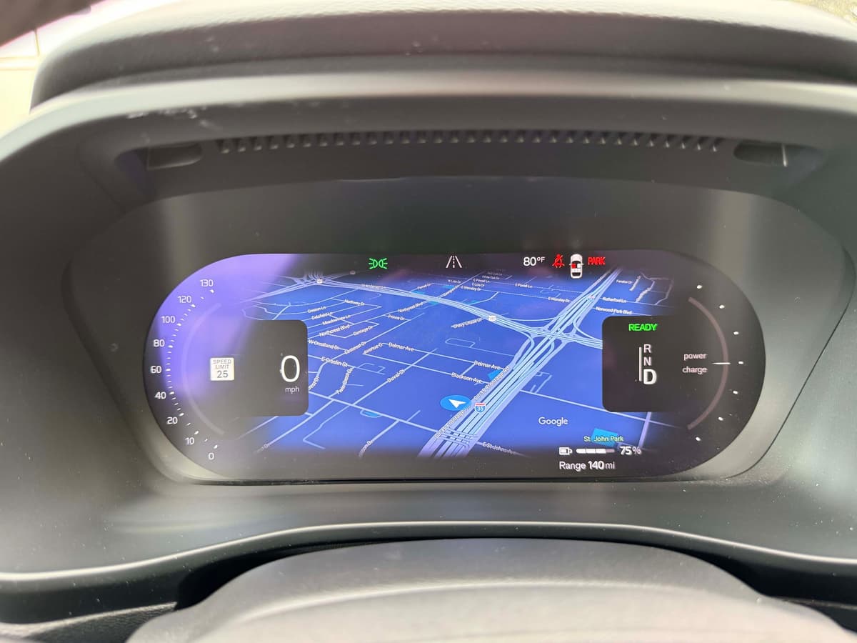 2023 Volvo C40 Recharge Pure Electric - Image 18