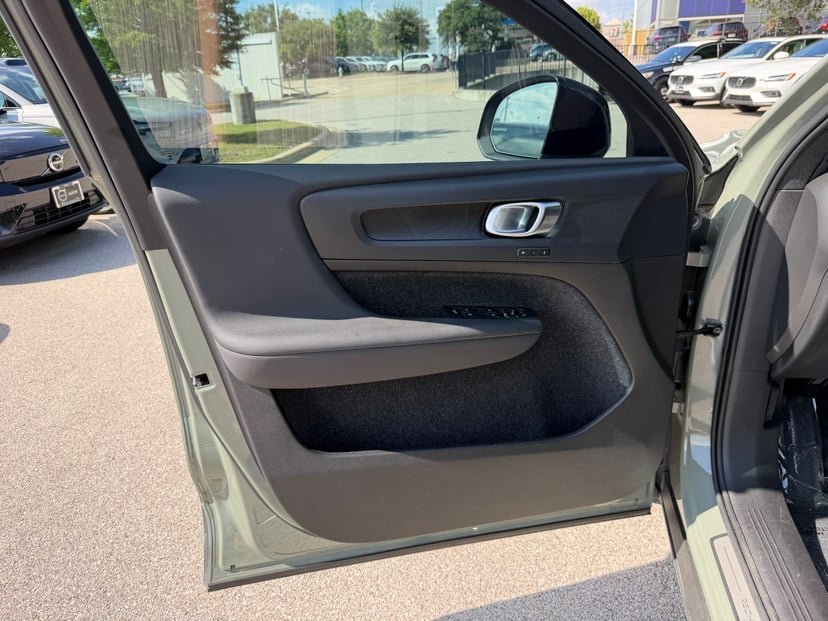 2023 Volvo C40 Recharge Pure Electric - Image 22