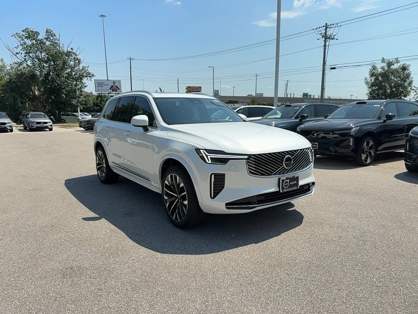 2025 Volvo XC90 - Image 7