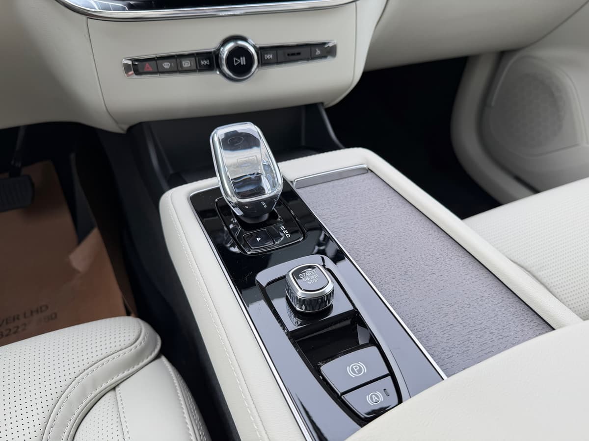 2026 Volvo XC90 - Image 14