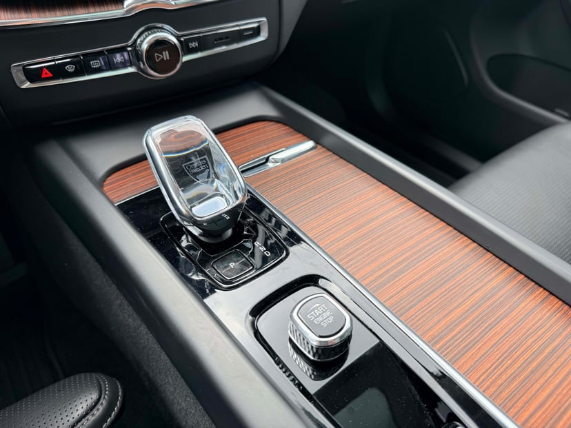 2024 Volvo XC60 - Image 24