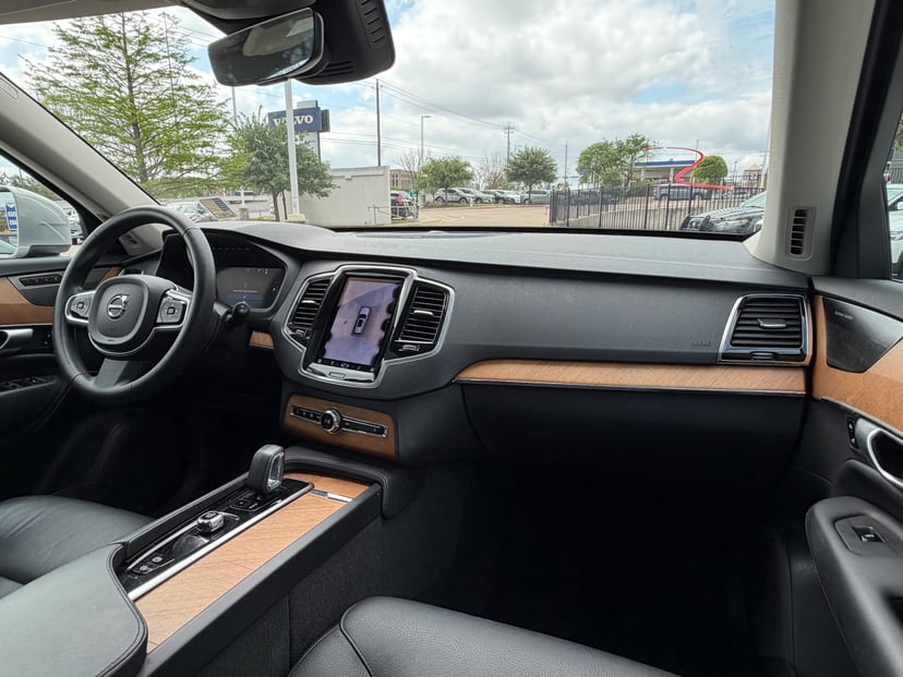 2024 Volvo XC90 plug-in hybrid - Image 13