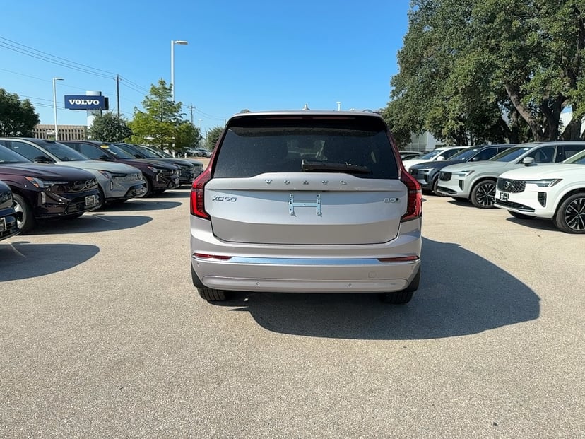 2026 Volvo XC90 - Image 4