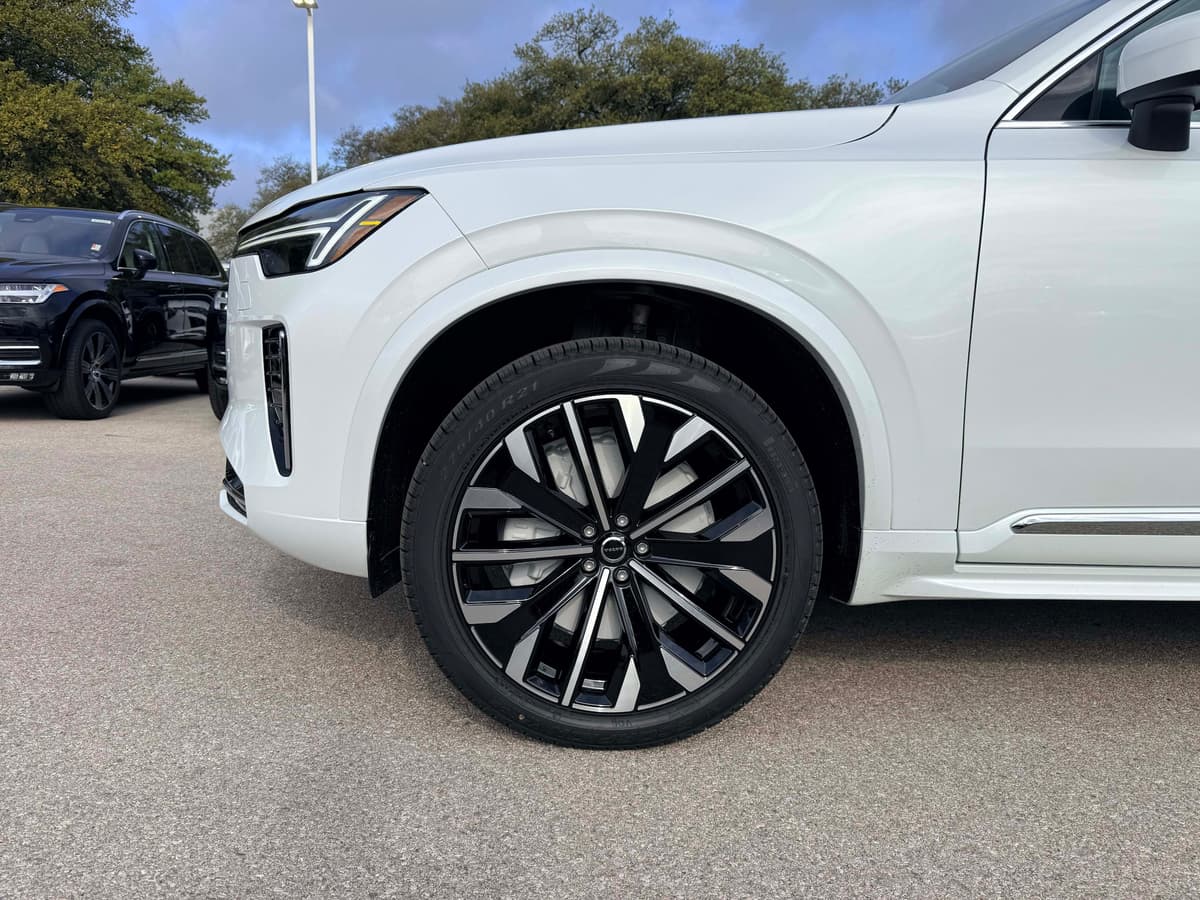 2026 Volvo XC90 - Image 9