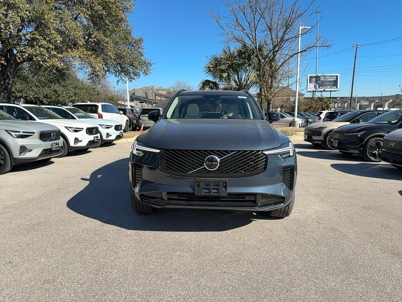 2026 Volvo XC90 - Image 7