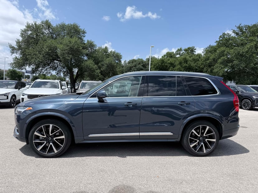 2023 Volvo XC90 - Image 2