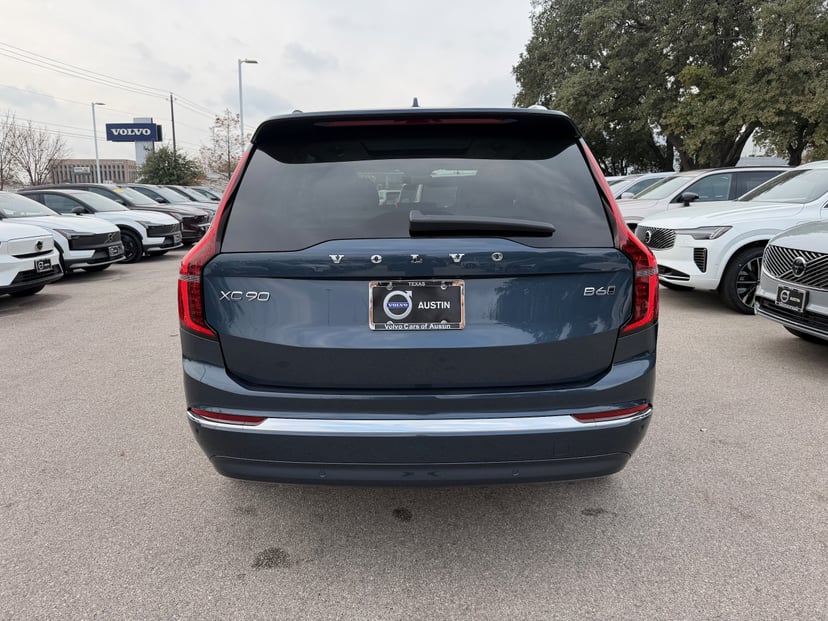 2026 Volvo XC90 - Image 5