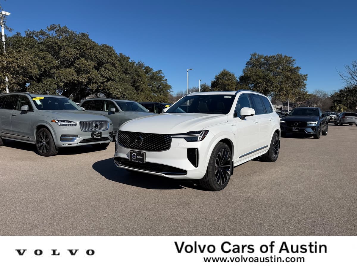 2026 Volvo XC90 plug-in hybrid - Image 1