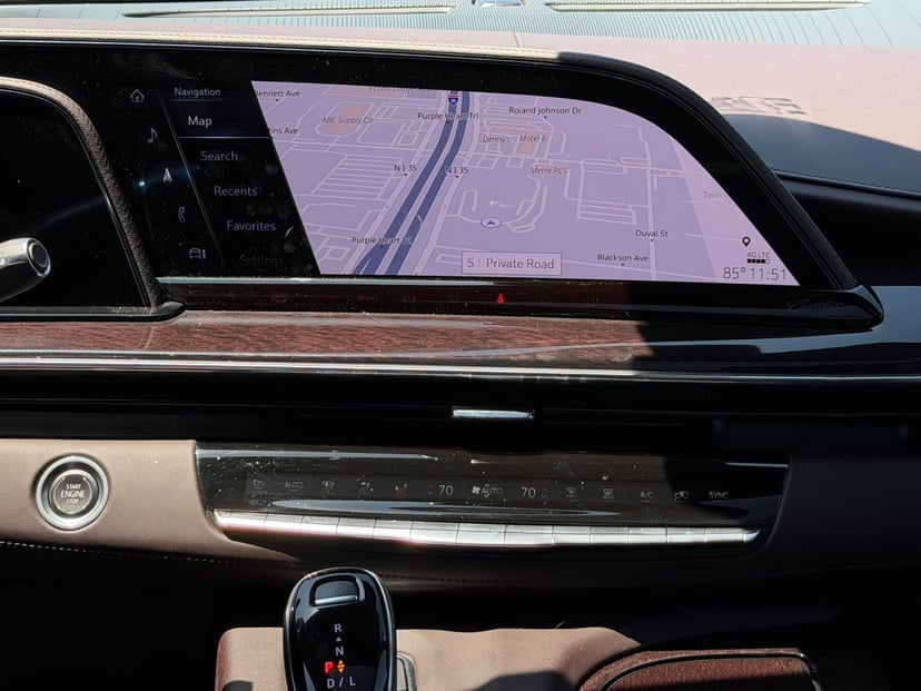 2024 CADILLAC Escalade - Image 16