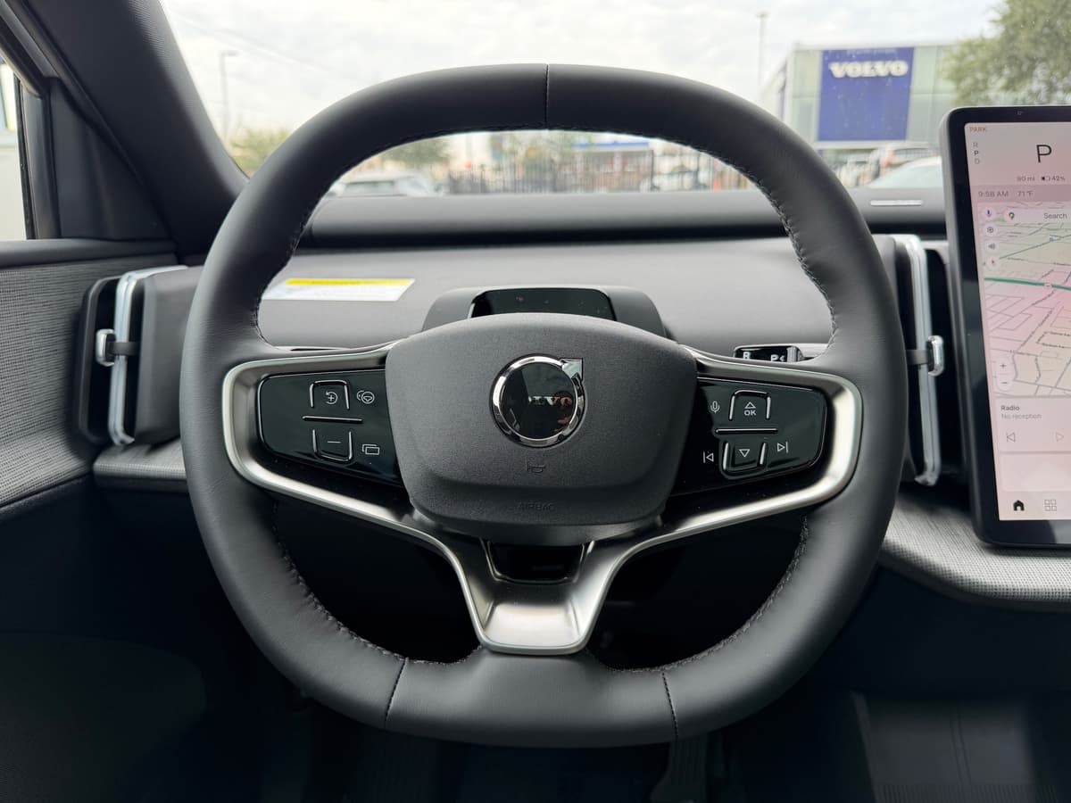 2026 Volvo EX30 Cross Country - Image 14