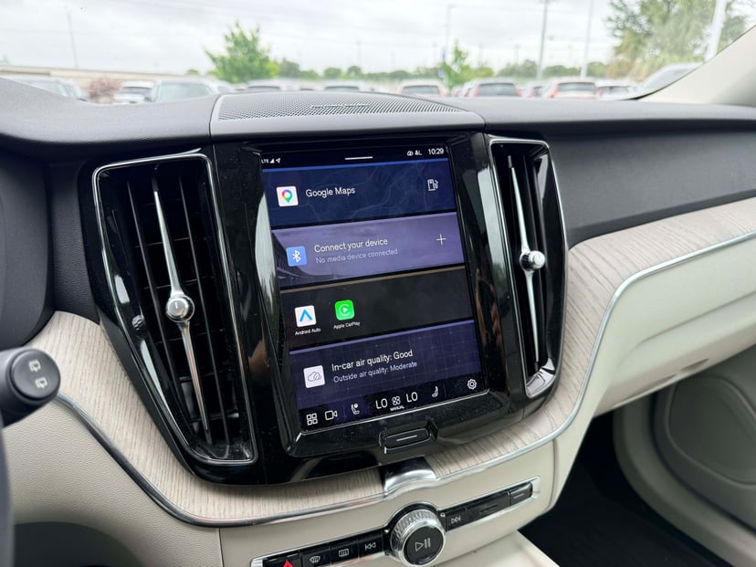 2023 Volvo XC60 - Image 17