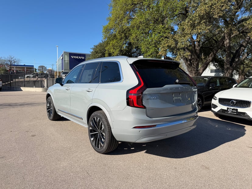 2026 Volvo XC90 - Image 4