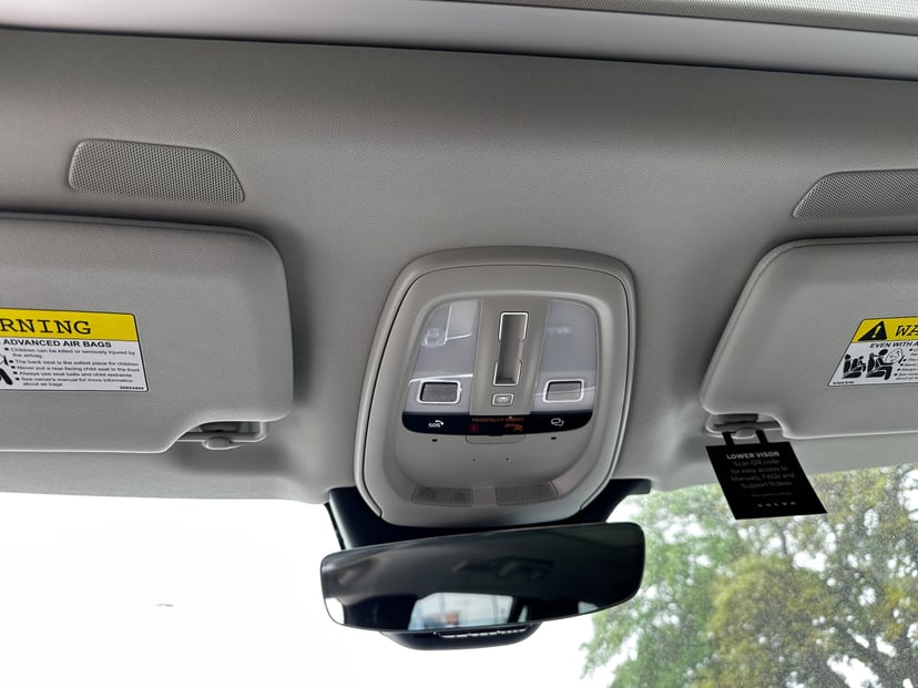2025 Volvo XC90 plug-in hybrid - Image 16