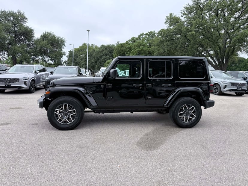 2025 Jeep Wrangler - Image 3