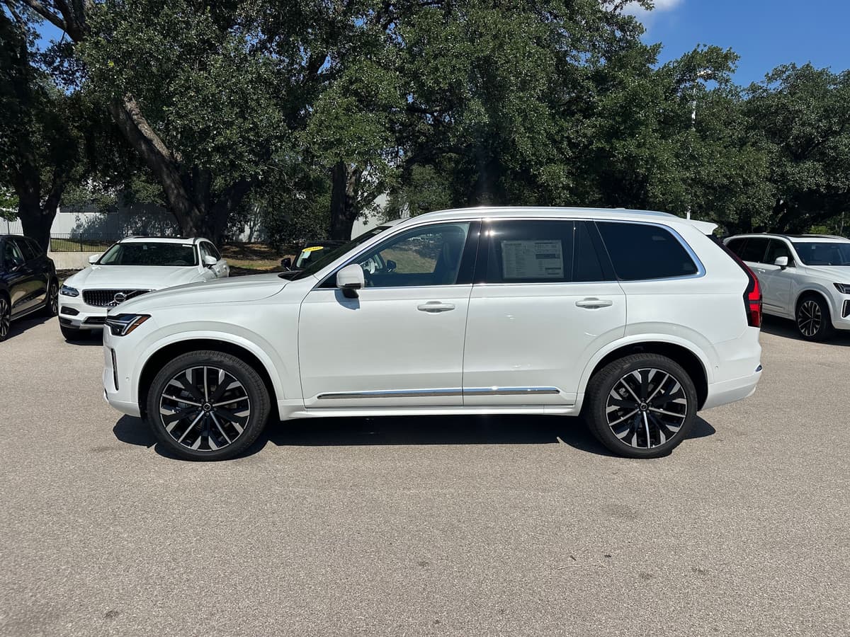 2026 Volvo XC90 - Image 3