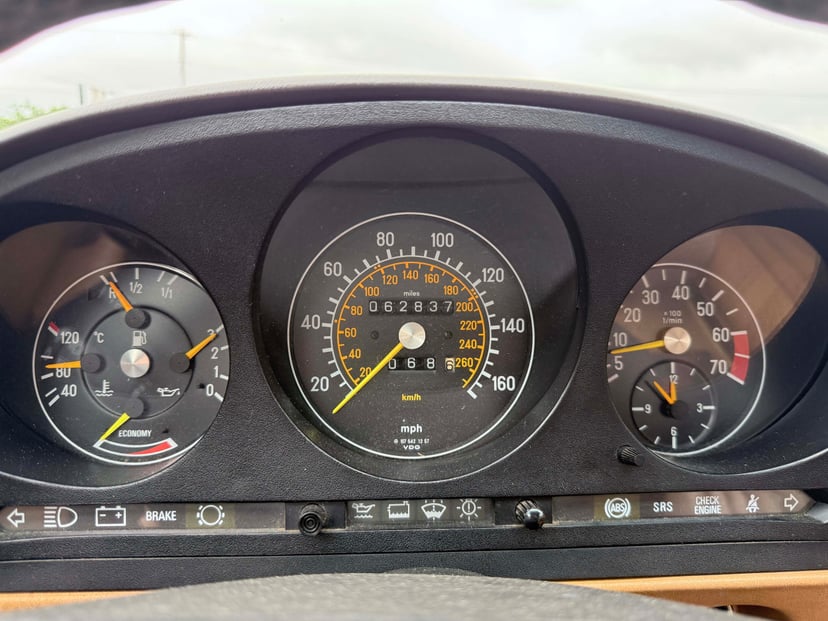 1988 Mercedes-Benz 560 - Image 17