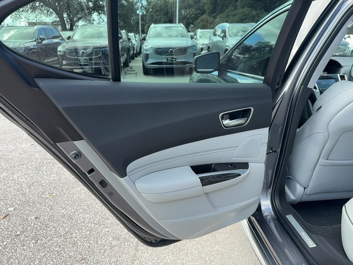 2019 Acura TLX - Image 13