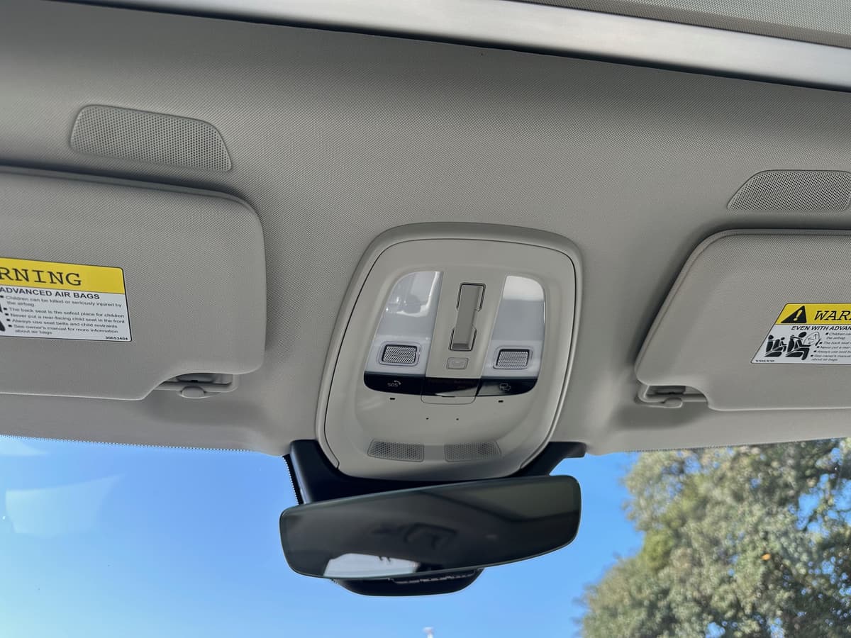 2026 Volvo XC90 - Image 17