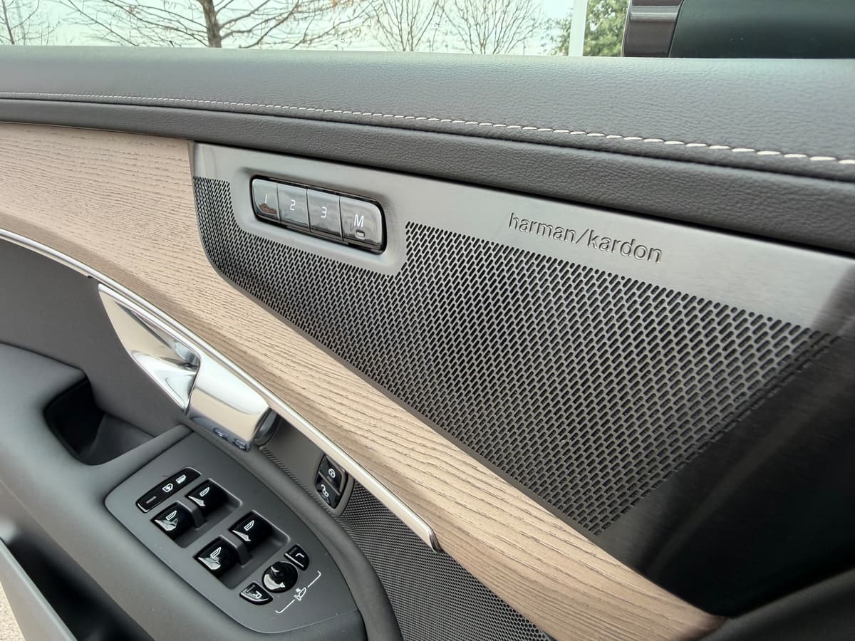 2026 Volvo XC90 - Image 19