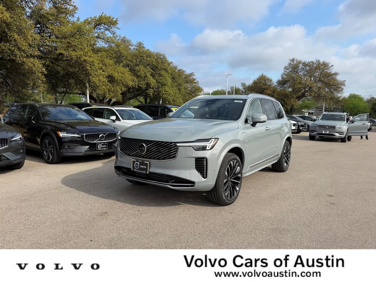 2026 Volvo XC90 plug-in hybrid - Image 1