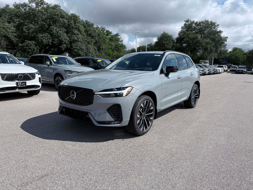 2026 Volvo XC60 - Image 1