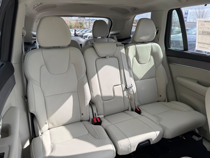2026 Volvo XC90 - Image 10
