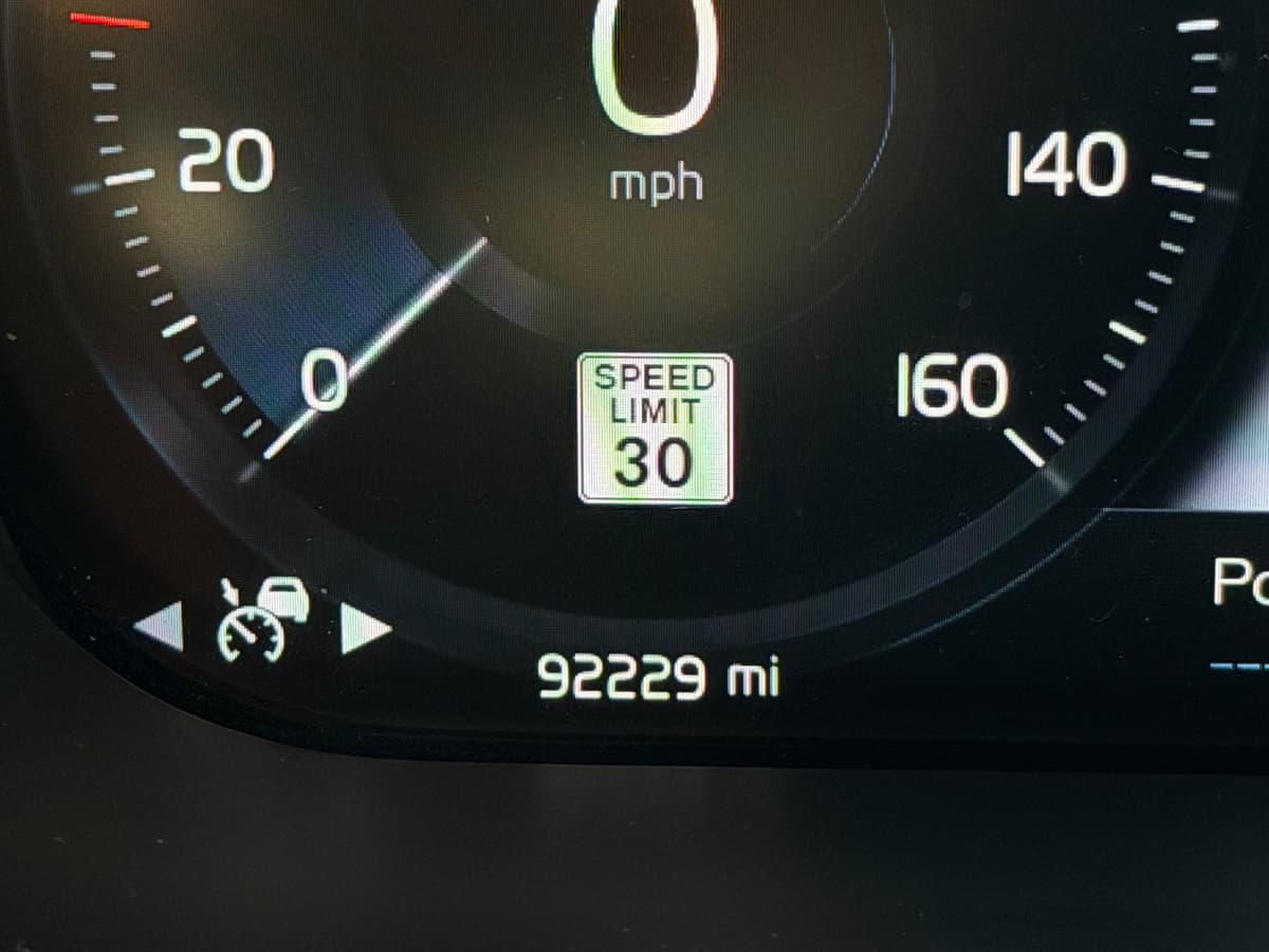 2020 Volvo XC60 - Image 19