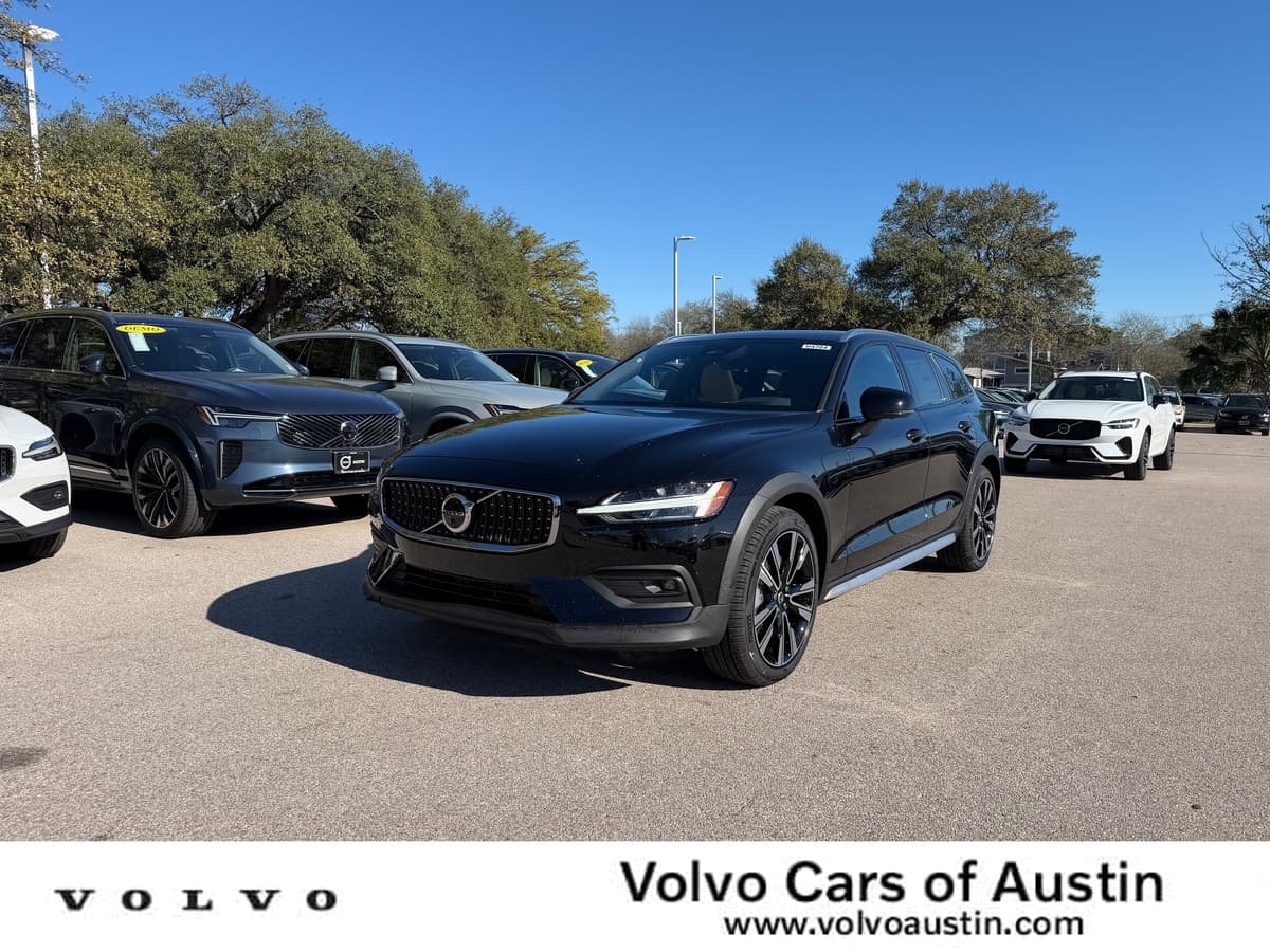 2026 Volvo V60 Cross Country - Image 1