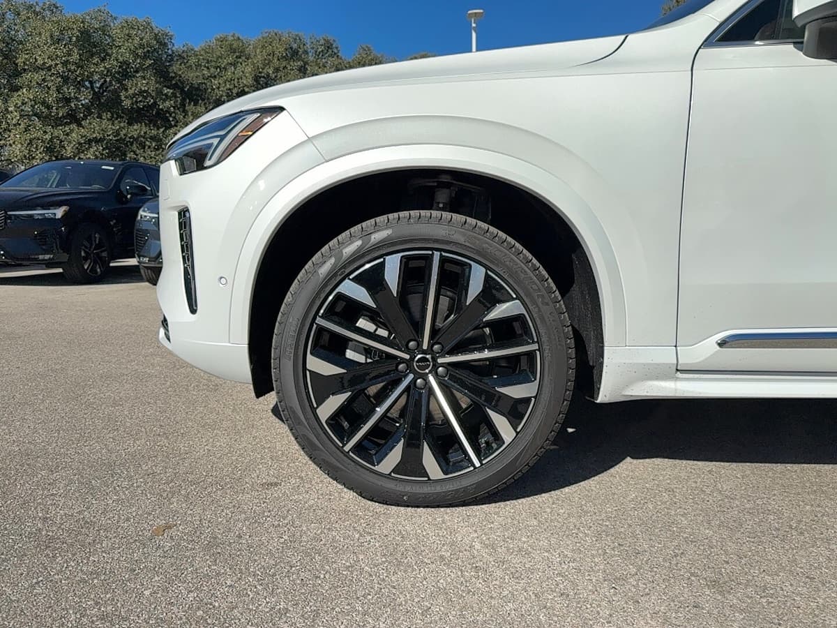 2026 Volvo XC90 - Image 10