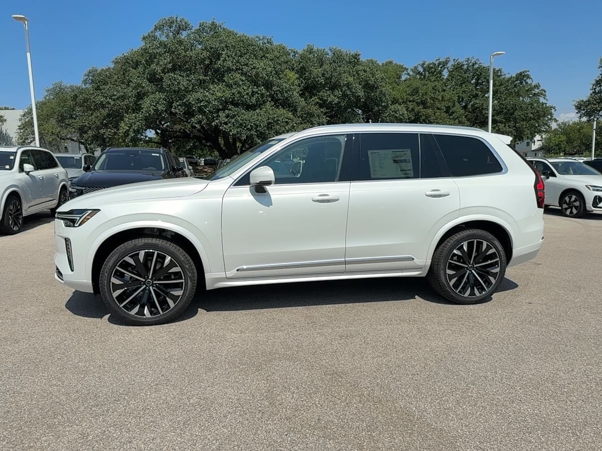 2025 Volvo XC90 - Image 3