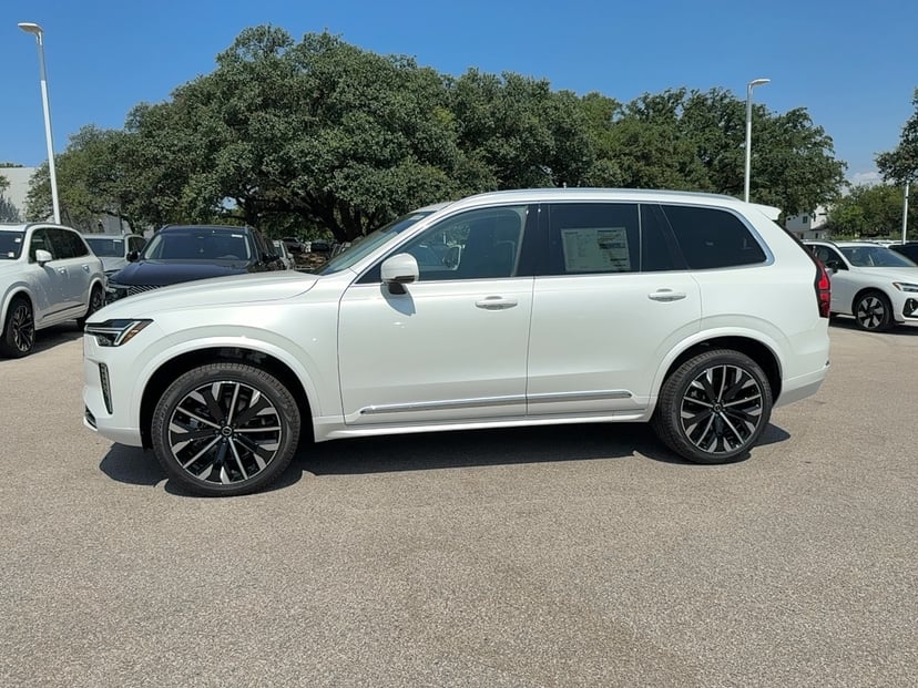 2025 Volvo XC90 - Image 2