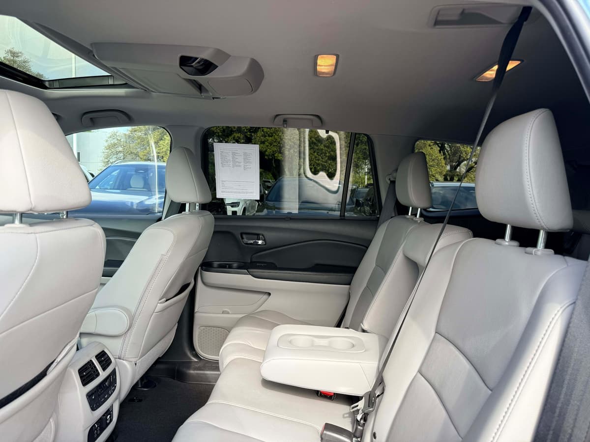 2020 Honda Pilot - Image 14