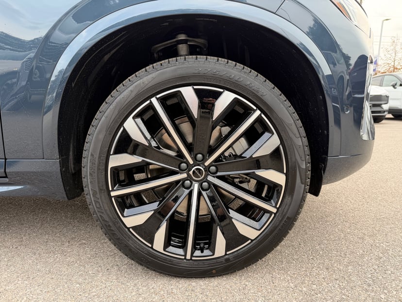 2026 Volvo XC90 - Image 7