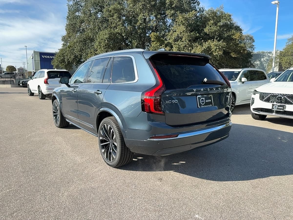2026 Volvo XC90 - Image 4