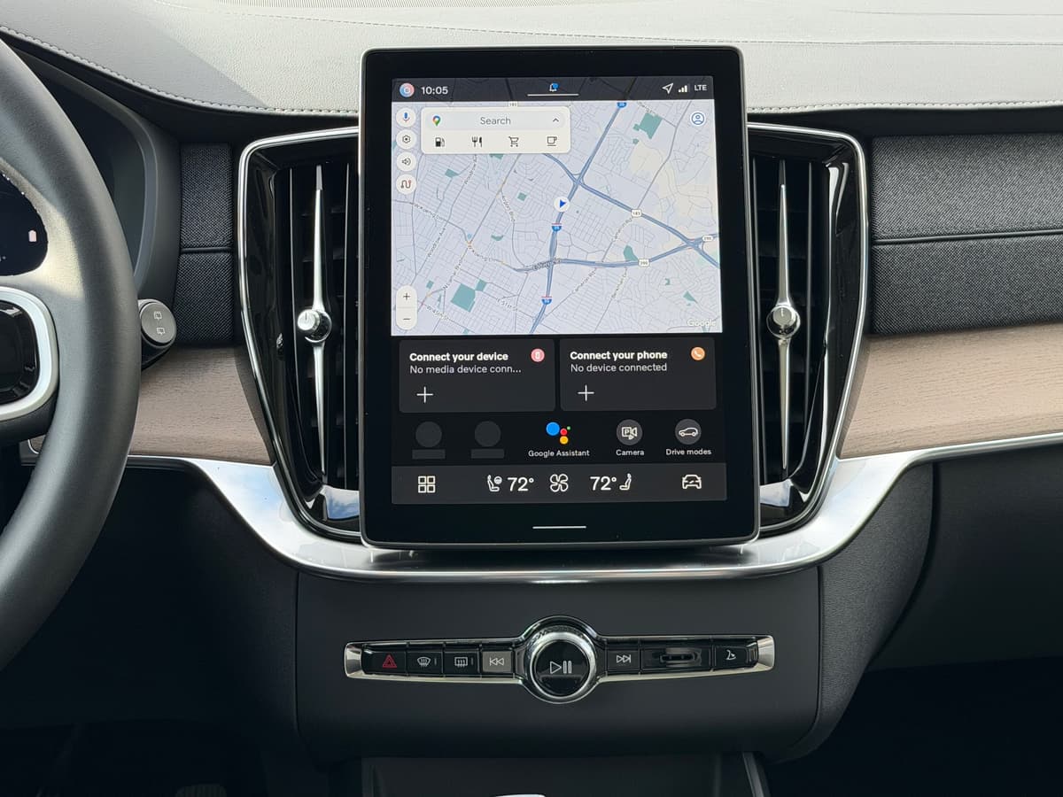 2026 Volvo XC90 - Image 13