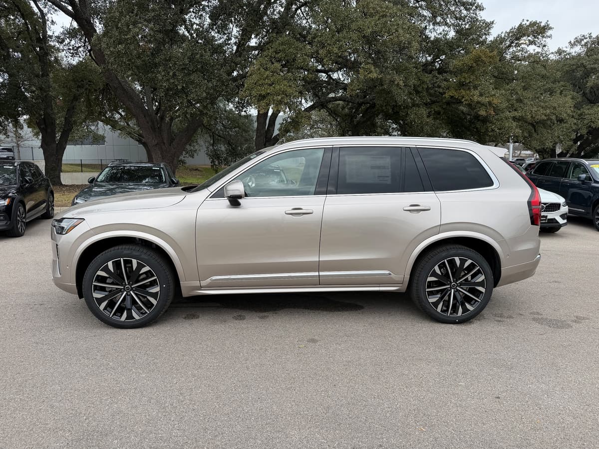 2026 Volvo XC90 - Image 3