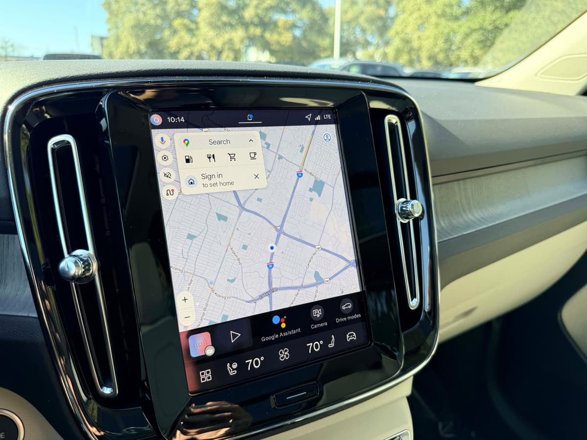 2026 Volvo XC40 - Image 20