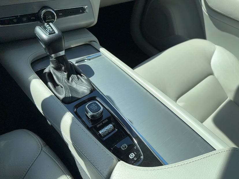 2021 Volvo XC90 - Image 20