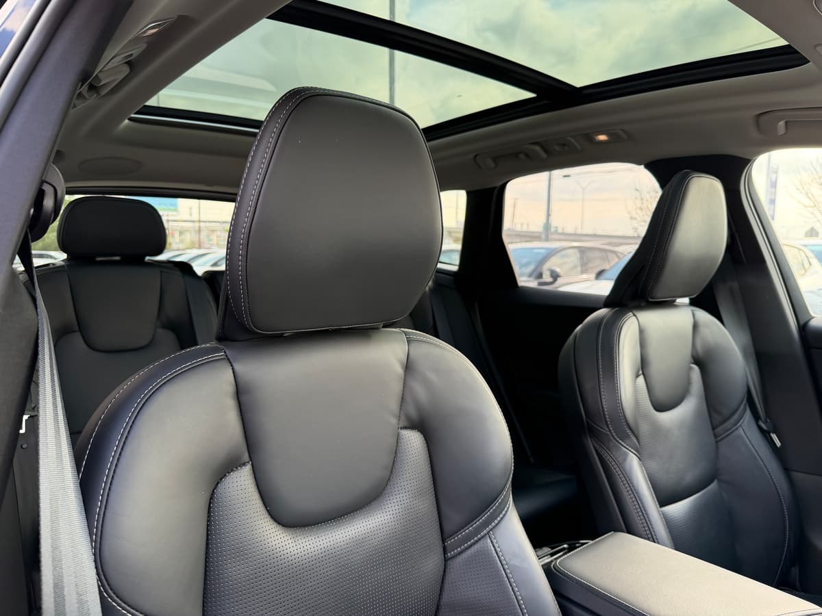 2024 Volvo XC60 - Image 11