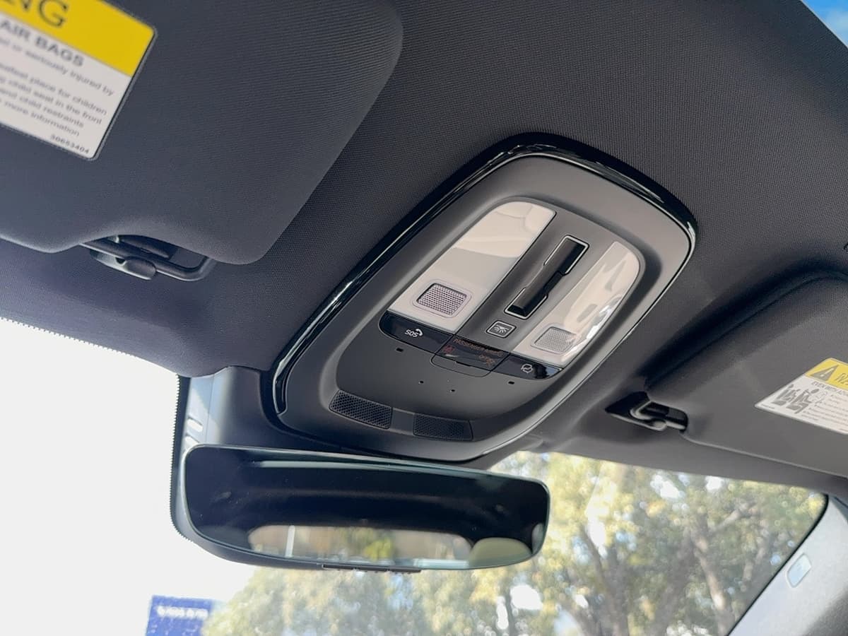 2026 Volvo XC90 - Image 24