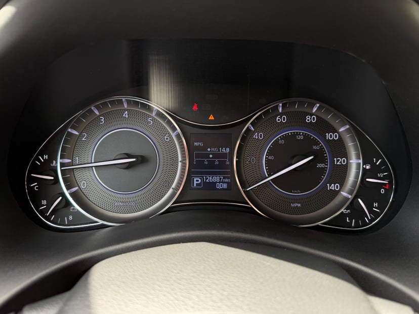 2019 INFINITI QX80 - Image 15