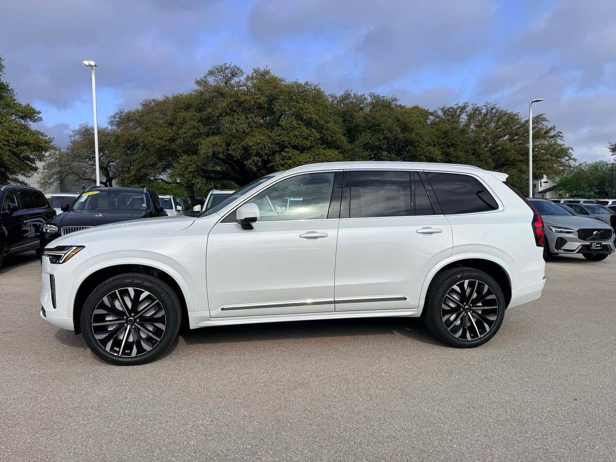 2026 Volvo XC90 - Image 3