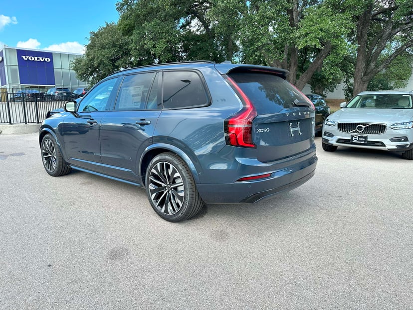 2026 Volvo XC90 - Image 3