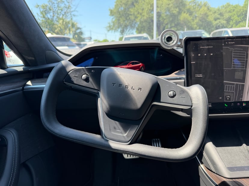 2021 Tesla Model S - Image 15
