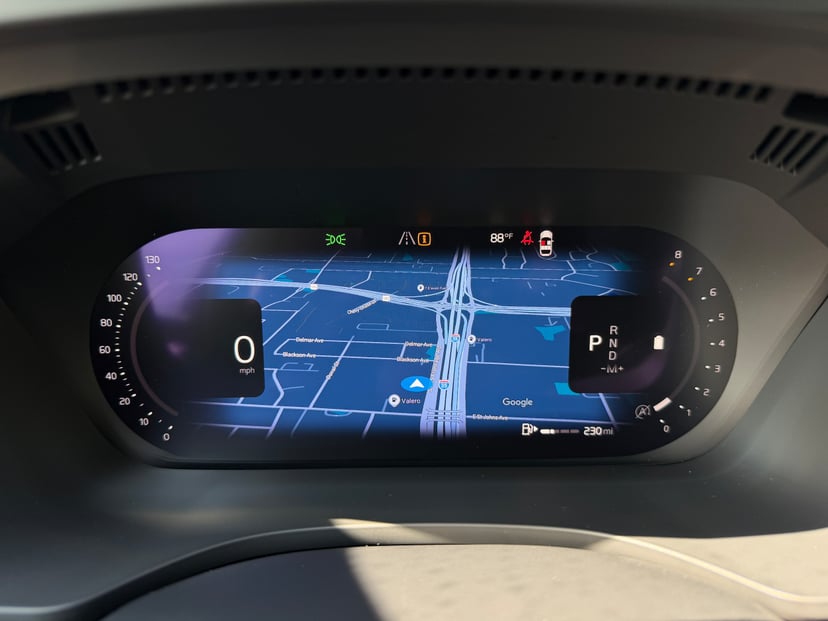 2023 Volvo XC60 - Image 17