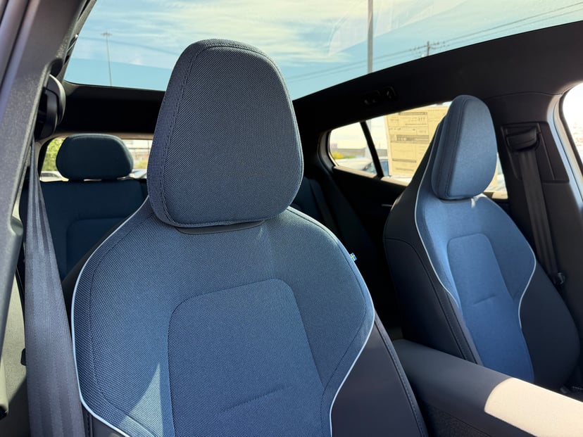 2026 Volvo EX30 - Image 9