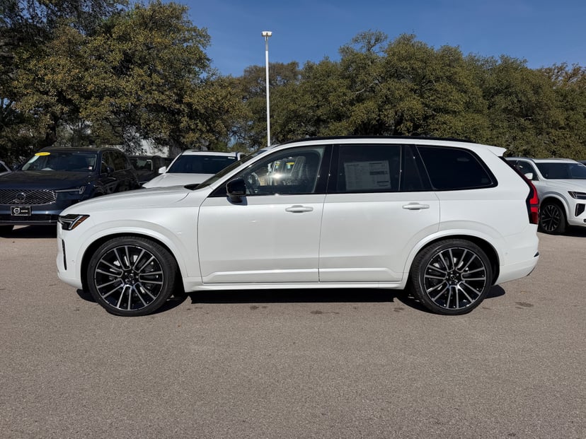 2026 Volvo XC90 - Image 2